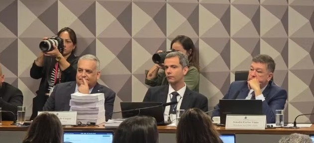 Sessão da CPMI do INSS debate relatório com pedidos de indiciamento