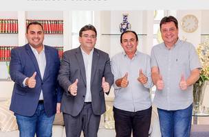 Silas Noronha ao lado de Rafael (Foto: Reprodução/Redes Sociais)