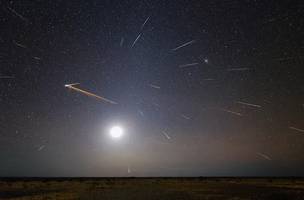 Chuva de meteoros: fenômeno está ligado a detritos de possível asteroide ainda não detectado (Colin Legg/Reprodução) (Foto: Divulgação)