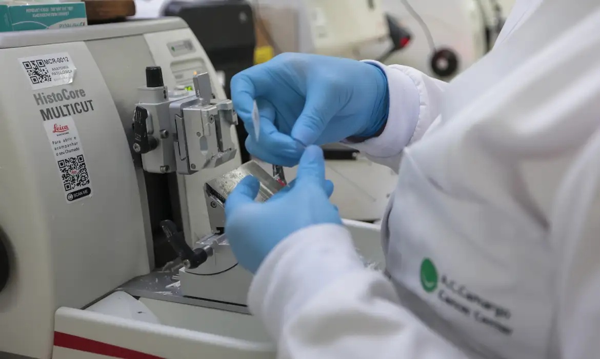 Lei amplia acesso a tratamento e diagnóstico de câncer no SUS