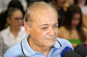 reajuste de 5,35% para servidores (Foto: Silvio Mendes)
