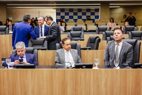 Alepi aprovou novos empréstimos para obras no metrô e alterou operação bilionária.
