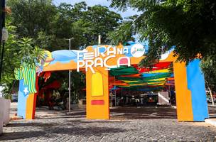 celebra 45 anos da Escola de Música Possidônio Queiroz (Foto: Feira na praça)