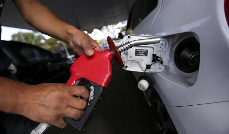 Petrobras nega defasagem nos combustíveis após lucro recorde no trimestre