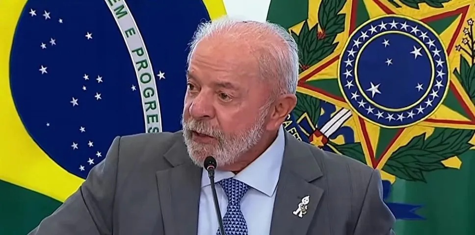 Governo reage à decisão dos EUA e cita possível impacto sobre o PIX.