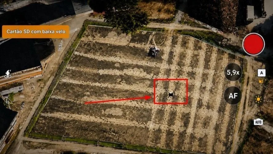 Polícia investiga uso de técnicas de guerra e drones pelo Comando Vermelho.