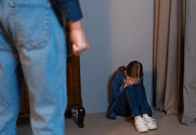 Violência sexual contra crianças segue em alta no país, aponta levantamento.