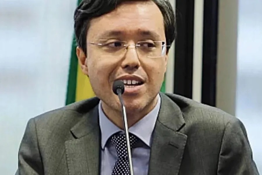 Artur Gomes da Silva, investigado na Operação Ícaro