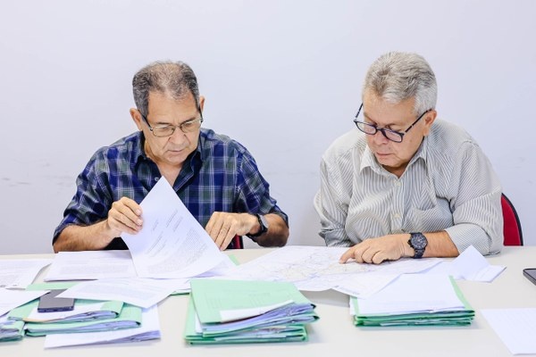 Comissão discute ajustes territoriais para atualizar limites de municípios piauienses.