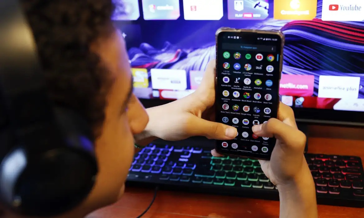 exige alvará judicial pra monetizar conteúdo de menores