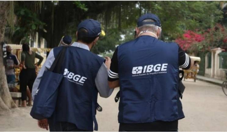 IBGE abre inscrições para mais de 1,4 mil vagas com salários de até R$ 5 mil