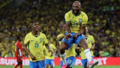 Jogadores comemoram vitória sobre o Panamá