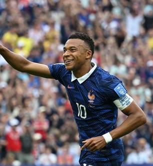 Mbappé comemora gol em França x Senegal na 2ª rodada da Copa do Mundo de 2026