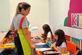 Método lúdico amplia aprendizado de inglês entre crianças em sala de aula