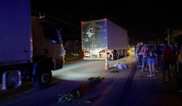 Idosa morre em acidente na BR-407 e motorista deixa local em Picos