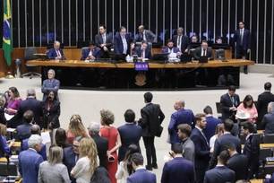 67% dos brasileiros não lembram em quem votaram para deputado