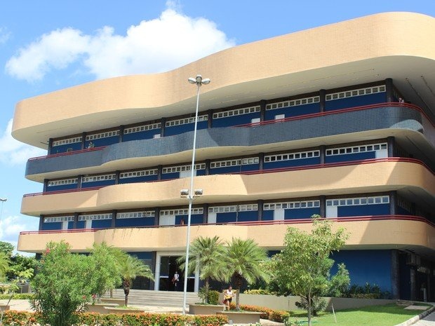uniformiza regras para salários de prefeitos
