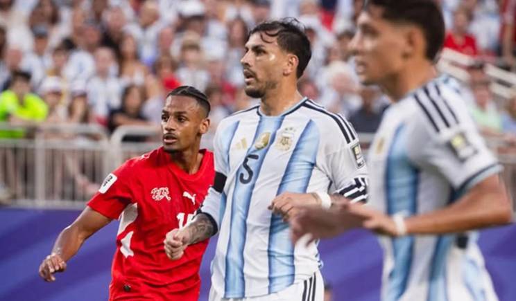 Argentina bate Suíça na prorrogação e vai à semifinal contra Inglaterra