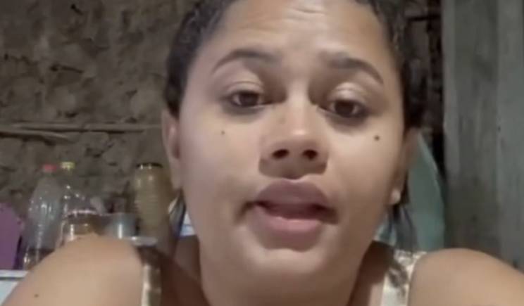 Tia de bebê quase sequestrada foi impedida de chamar a polícia pela maternidade