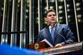 Senado inicia debate sobre PEC que prevê o fim da escala de trabalho 6x1