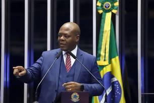 Ex-ministro Silvio Almeida