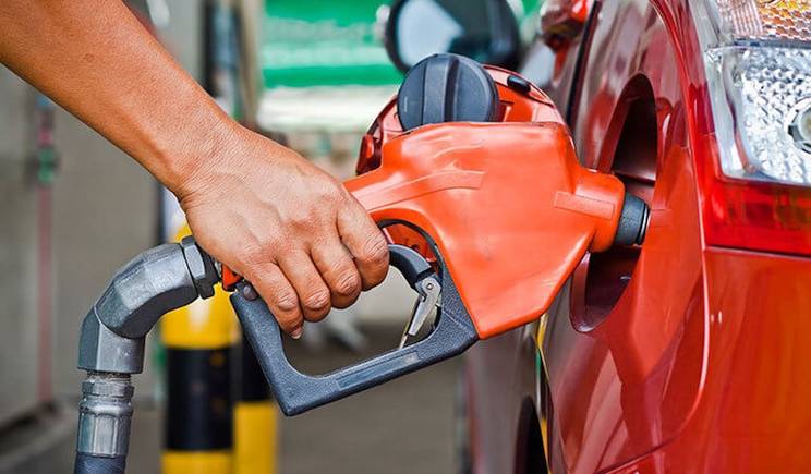 Gasolina com 32% de etanol passa a ser vendida neste sábado (1º)