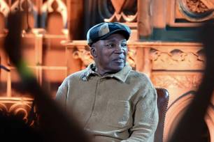 Milton Nascimento é internado com pneumonia