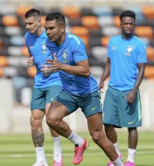 Seleção brasileira iniciou os treinos para o duelo contra a Noruega pelas oitavas de final.