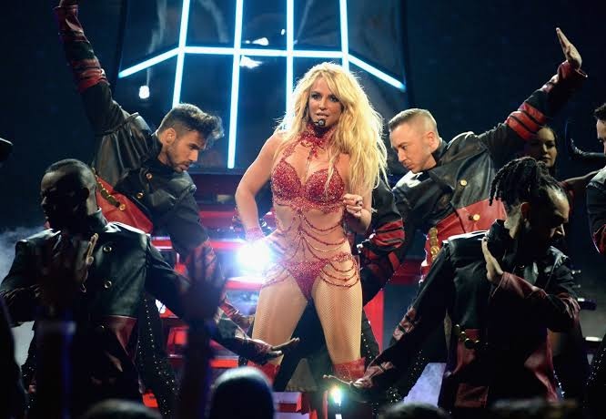 Britney Spears no Billboard Music Awards 2016