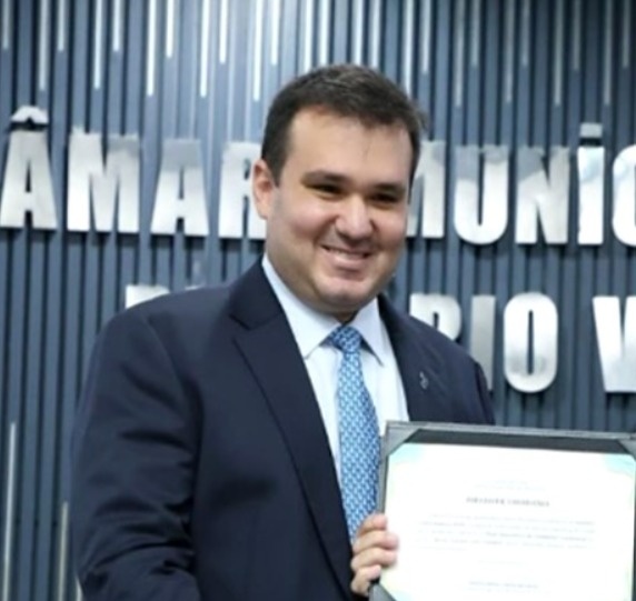 Bruno Santos Leal Campos divulgou nota após deixar a prisão.