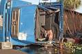 Caminhão de abacates tomba e causa congestionamento na BR-343, no Piauí