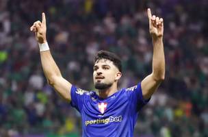 Flaco López marcou duas vezes na vitória do Palmeiras sobre o Santos. (Foto: FolhaPress)