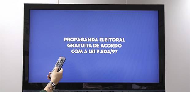 Horário eleitoral do 2º turno começa no rádio e na TV