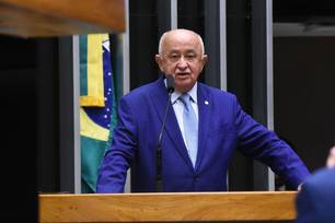 Na campanha Júlio César vira “Julin do Lula”