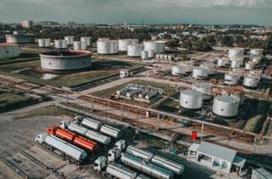Justiça decretou a falência da antiga Refinaria de Manguinhos. (Foto: Reprodução)