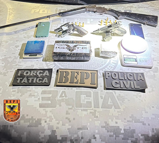 Material apreendido na operação