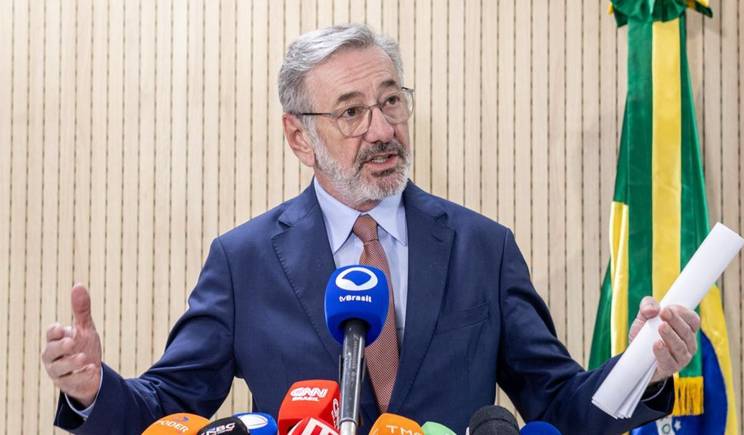 Reciprocidade contra EUA pode ficar para 2027, diz ministro