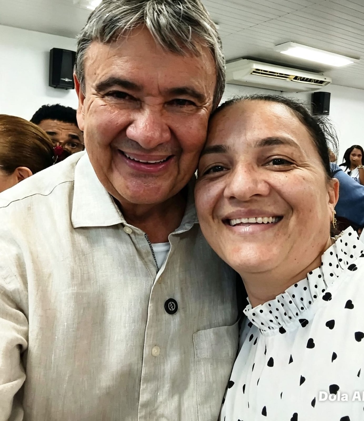Ministros Wellington Dias ao lado da professora e pesquisadora Elinete Meneses.
