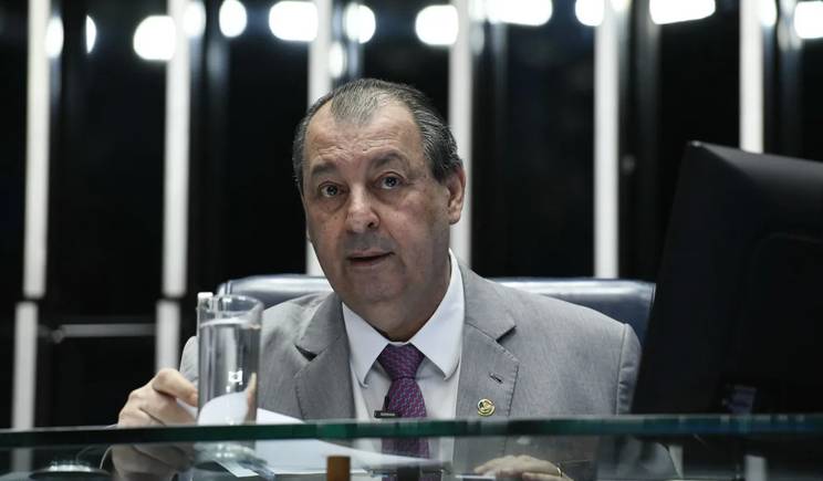 Relator rejeita emendas e mantém jornada de 40 horas contra escala 6x1