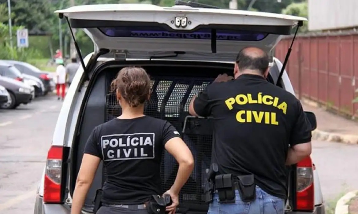 Operação da PCDF investiga grupo suspeito de planejar ações violentas no período eleitoral.