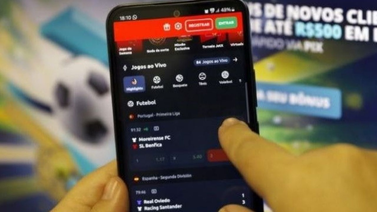 Pesquisa aponta percepção de impactos financeiros e familiares associados às apostas online.
