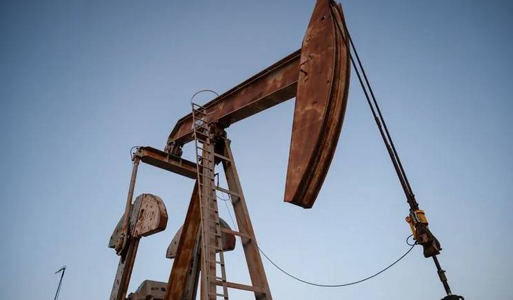 Petróleo sobe pela 3ª vez com tensão entre EUA e Irã