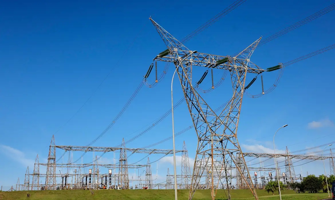 Poderão escolher fornecedor de energia