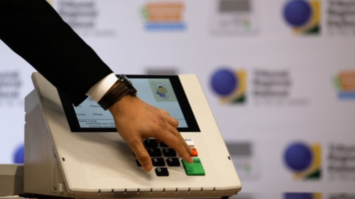 Propaganda eleitoral começa neste domingo, com regras específicas para o uso de inteligência artificial.