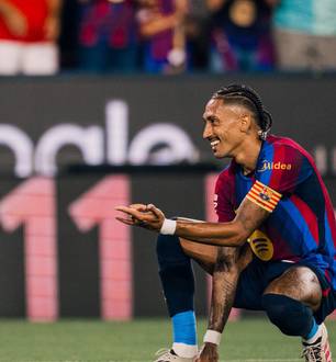 Raphinha anotou um dos gols da vitória do Barcelona