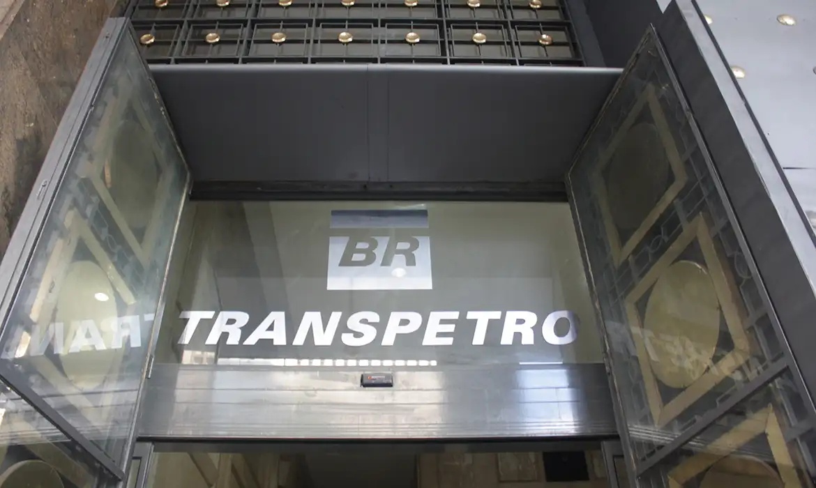 Transpetro abriu concurso para cargos de níveis médio, técnico e superior.