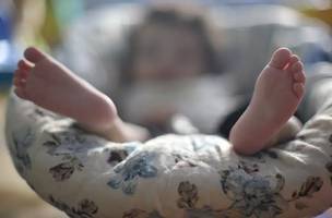 Decisão do STF equiparou os períodos de licença para mães biológicas e adotantes. (Foto: Arquivo/Agência Brasil)