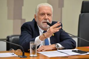 Em relatório, PF aponta envolvimento de Jaques Wagner com ‘emenda Master’ no Senado