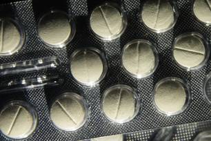 Medicamentos são utilizados no tratamento e na prevenção de diferentes doenças. (Foto: Marcello Casal JrAgência Brasil)
