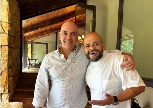 Mensagens mostram como Vorcaro organizou almoço para Moraes